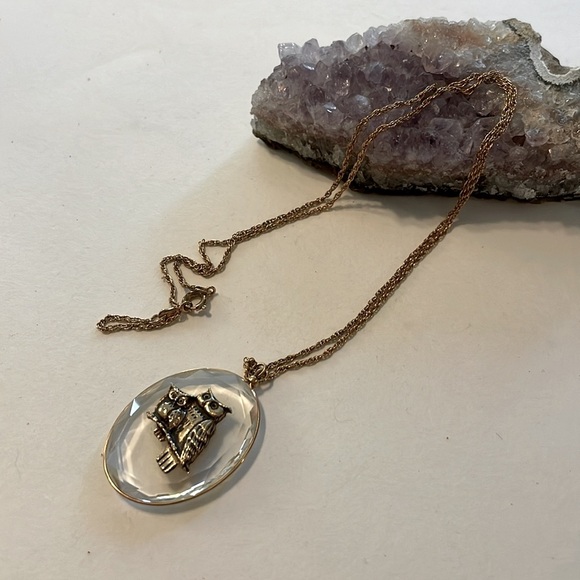 Little Gallery by Hallmark Glass Pendent Goldtone Mom Baby Owl Pendent Necklace - Picture 4 of 6